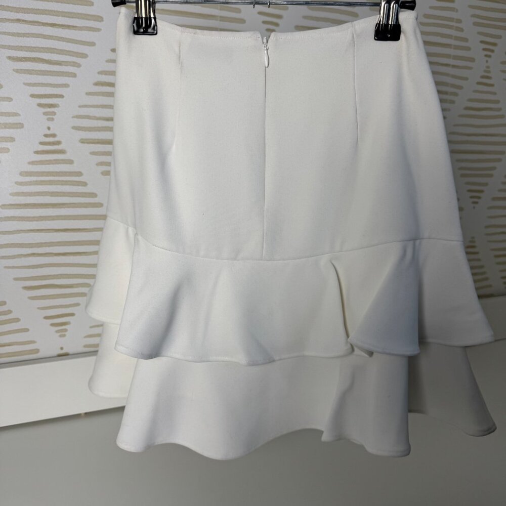 Sunday Best White Tiered Ruffle Mini Skirt – Size 00 - Picture 4 of 9